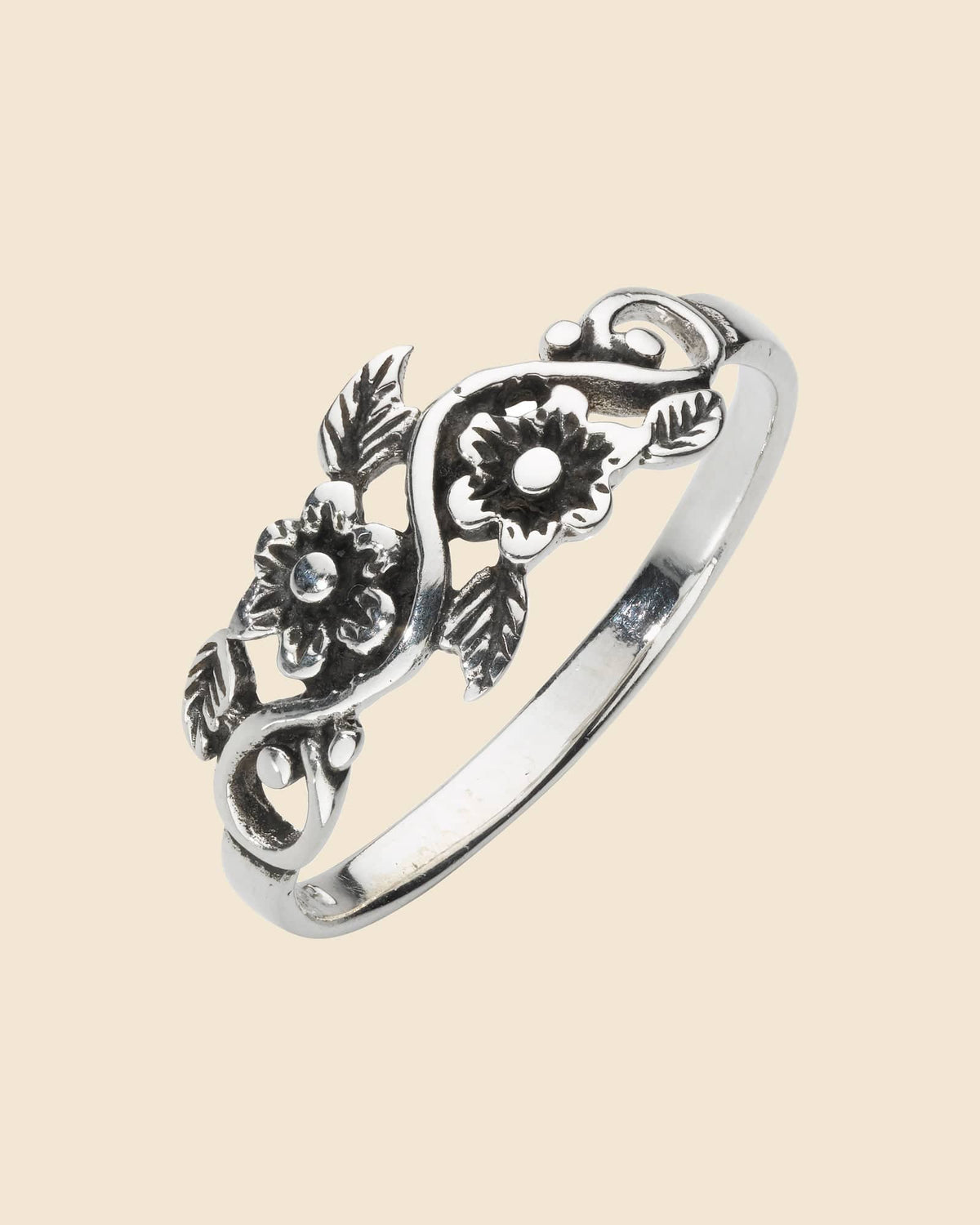 Sterling Silver Trailing Daisy Ring